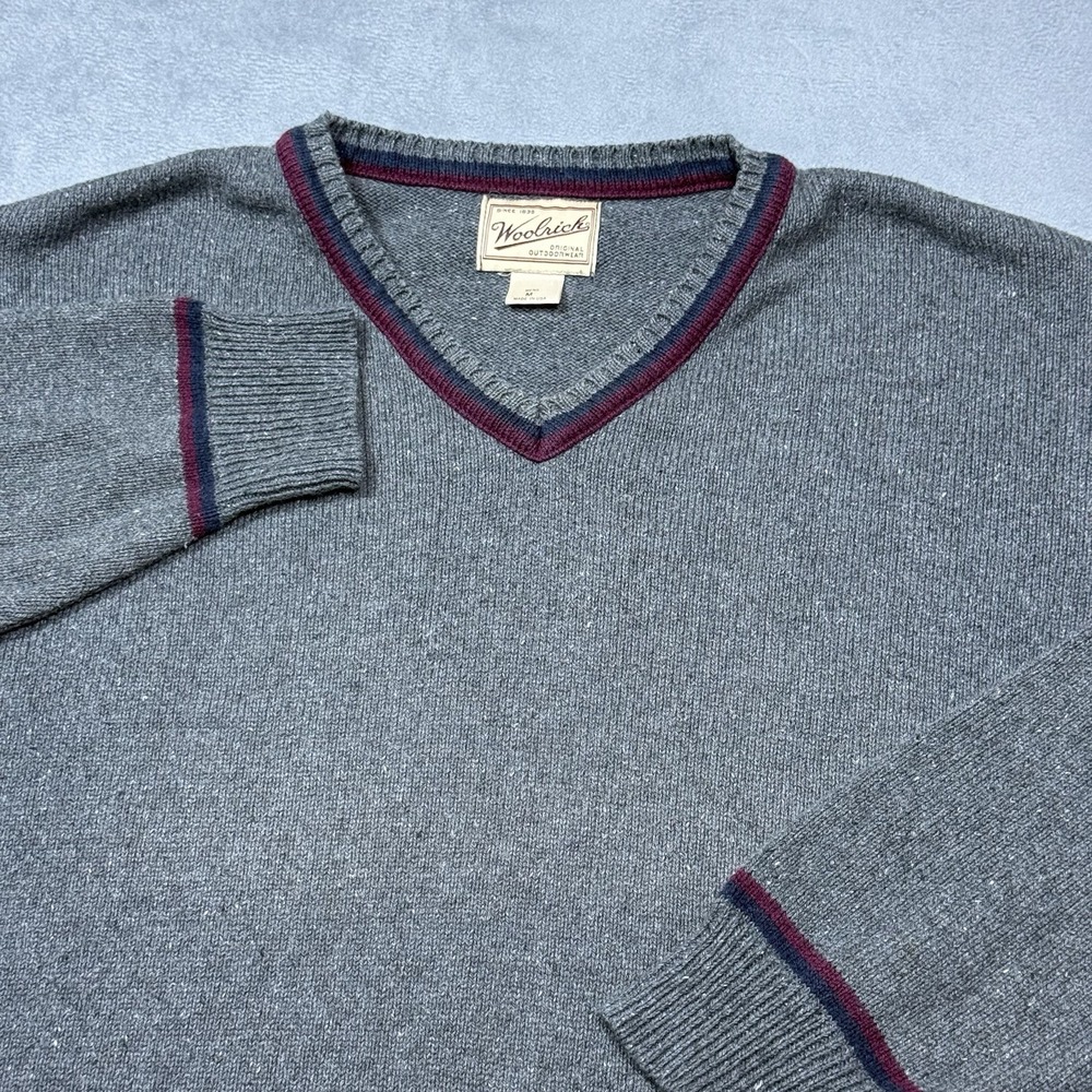 VINTAGE Woolrich Sweater Mens M V-Neck 90s Made In USA Gray Dadcore Normcore
